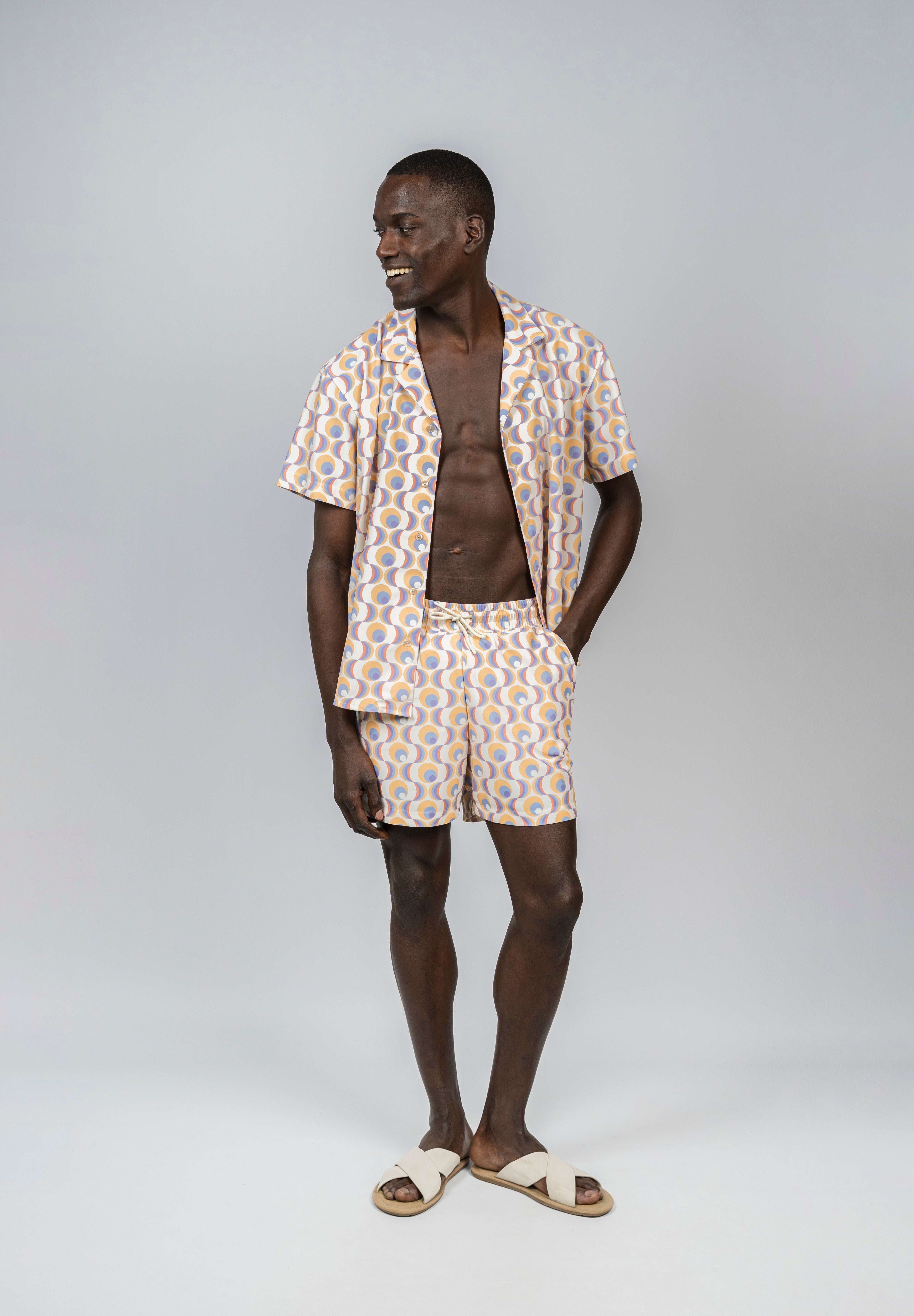 drt_Retro_Resort_Short_model_front